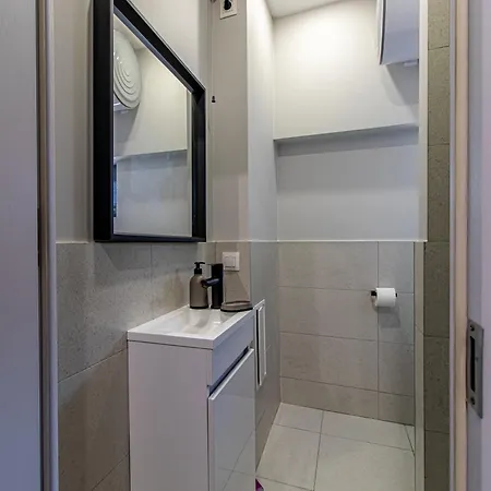 Trocadero Touch: Hideaway