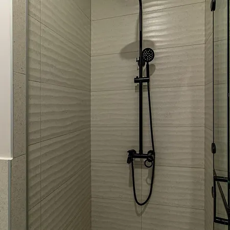 Daire Trocadero Touch: Hideaway *