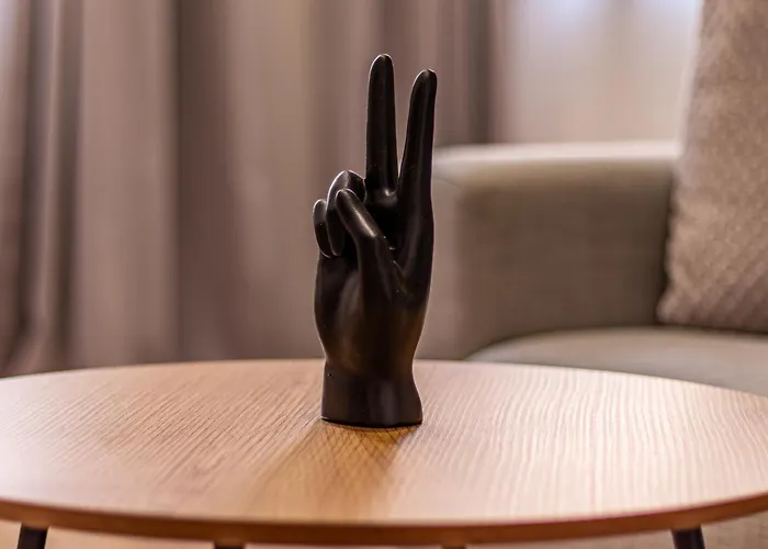 Trocadero Touch: Hideaway