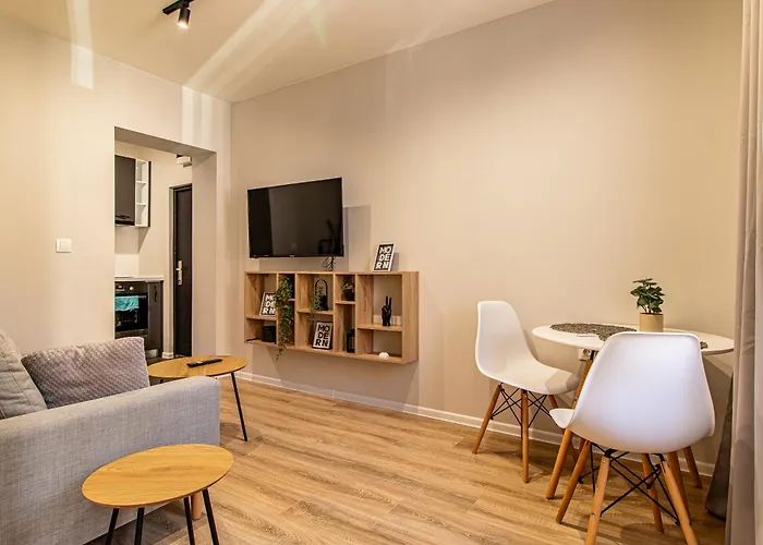 Trocadero Touch: Hideaway * Sofia